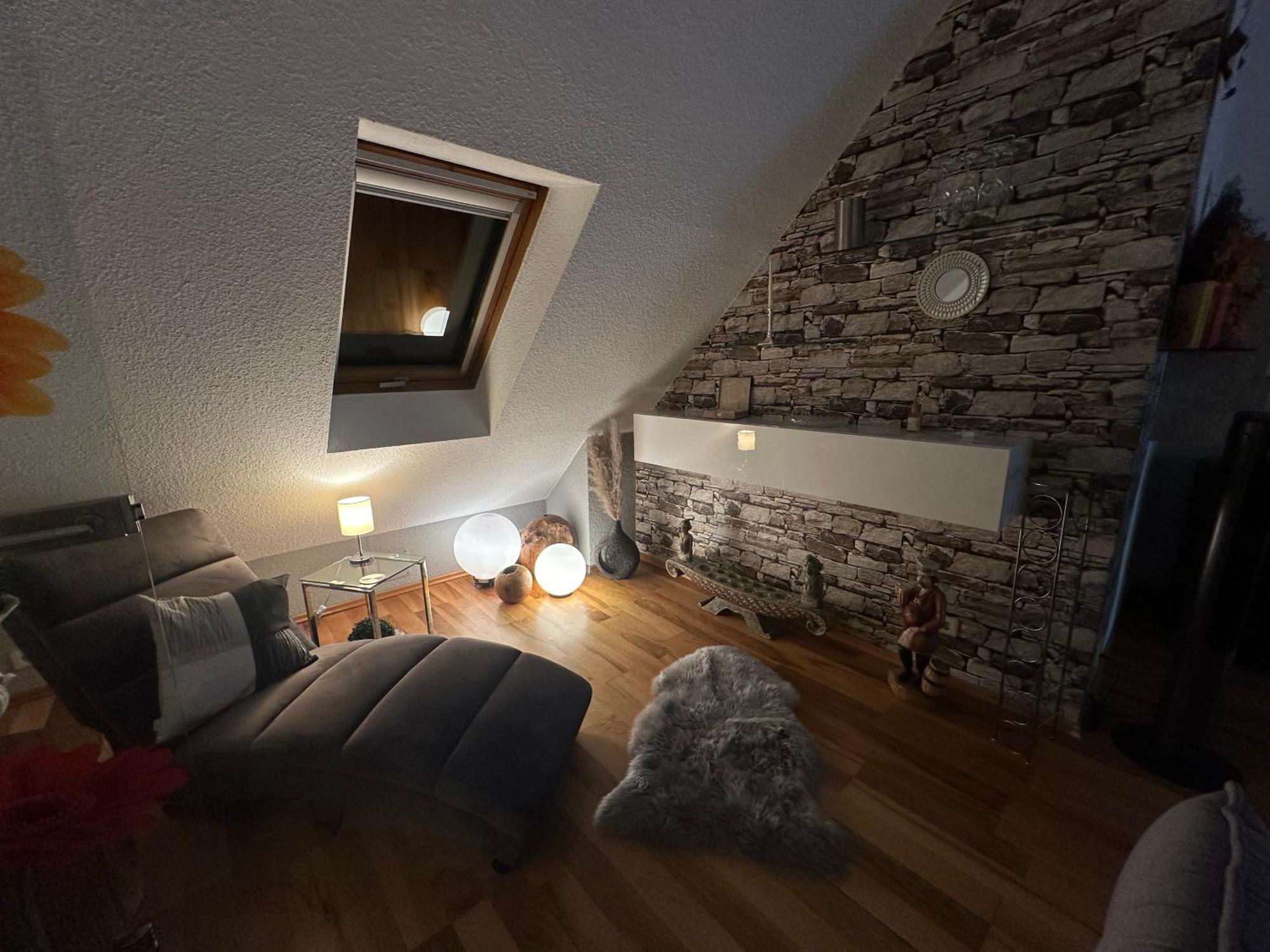 Zentrale Maisonette Mit Buero & Parkplatz 그리스하임 외부 사진