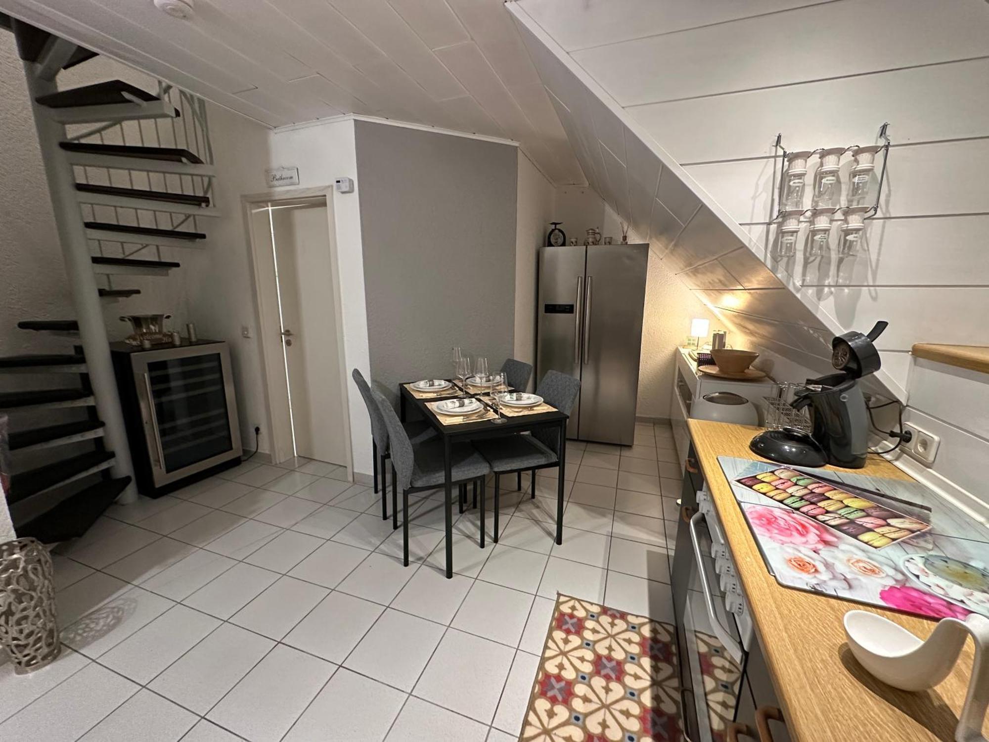 Zentrale Maisonette Mit Buero & Parkplatz 그리스하임 외부 사진