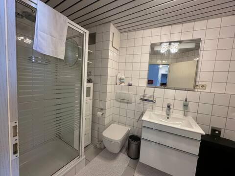 Zentrale Maisonette Mit Buero & Parkplatz 그리스하임 외부 사진