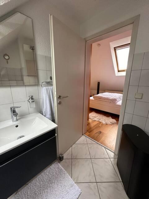 Zentrale Maisonette Mit Buero & Parkplatz 그리스하임 외부 사진